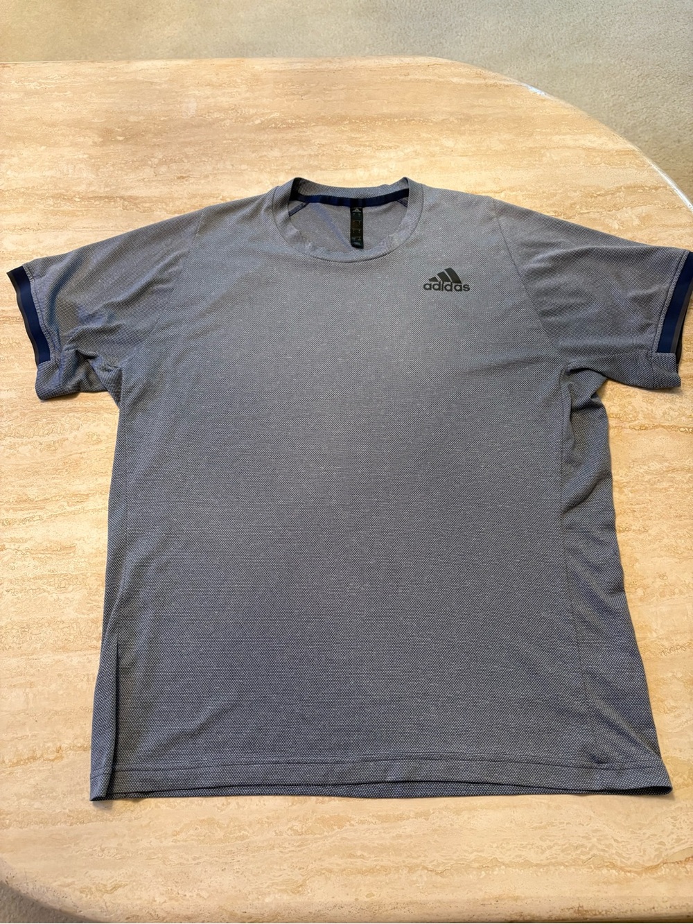 Adidas Men’s AEROREADY  Heather Gray & Navy Performance Tee Size L